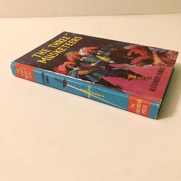 Vtg 1974 The Three Musketeers Alexandre Dumas Childrens Press Hardcover - Picture 3 of 16